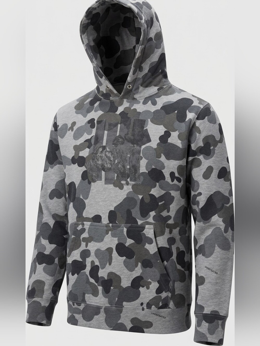 Vintage Undefeated Camo Hoodie M Gray Duck Camo Y2K Streetwear Made in USA